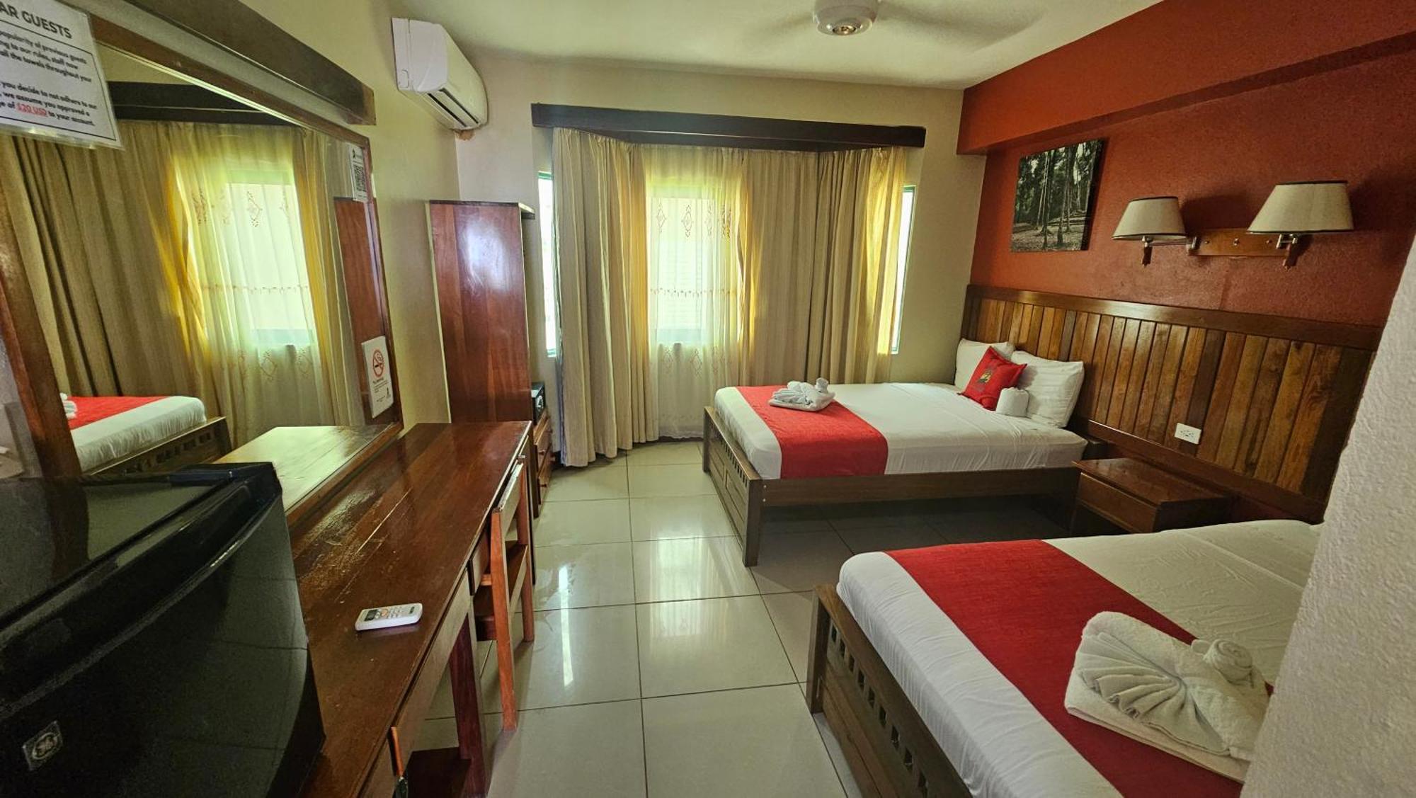 Caye Caulker Plaza Hotel Kültér fotó