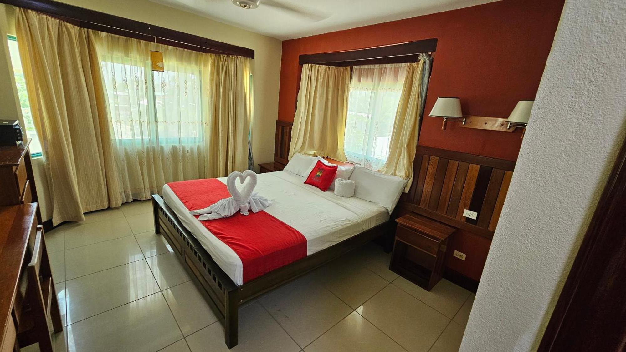 Caye Caulker Plaza Hotel Kültér fotó