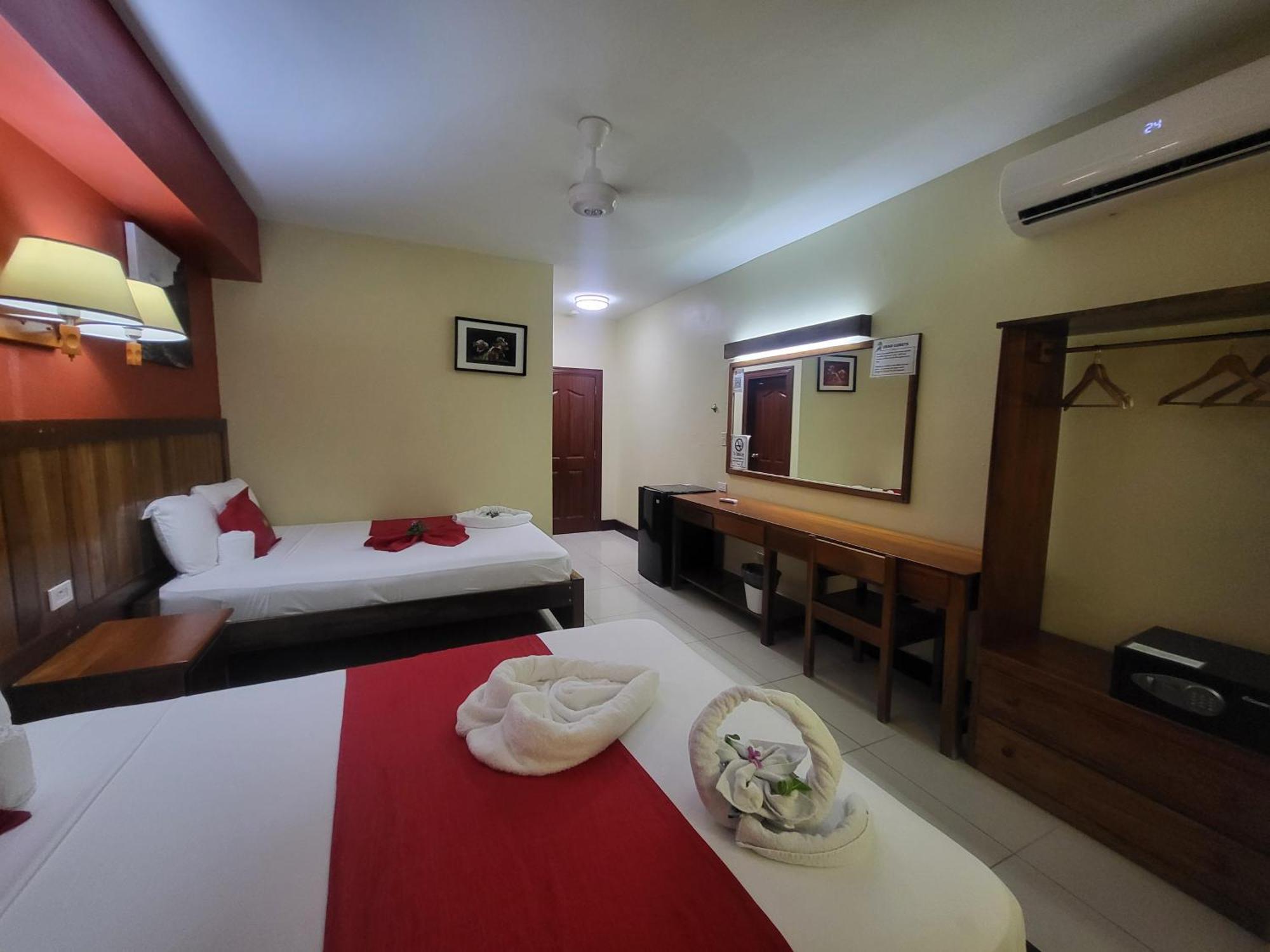 Caye Caulker Plaza Hotel Kültér fotó