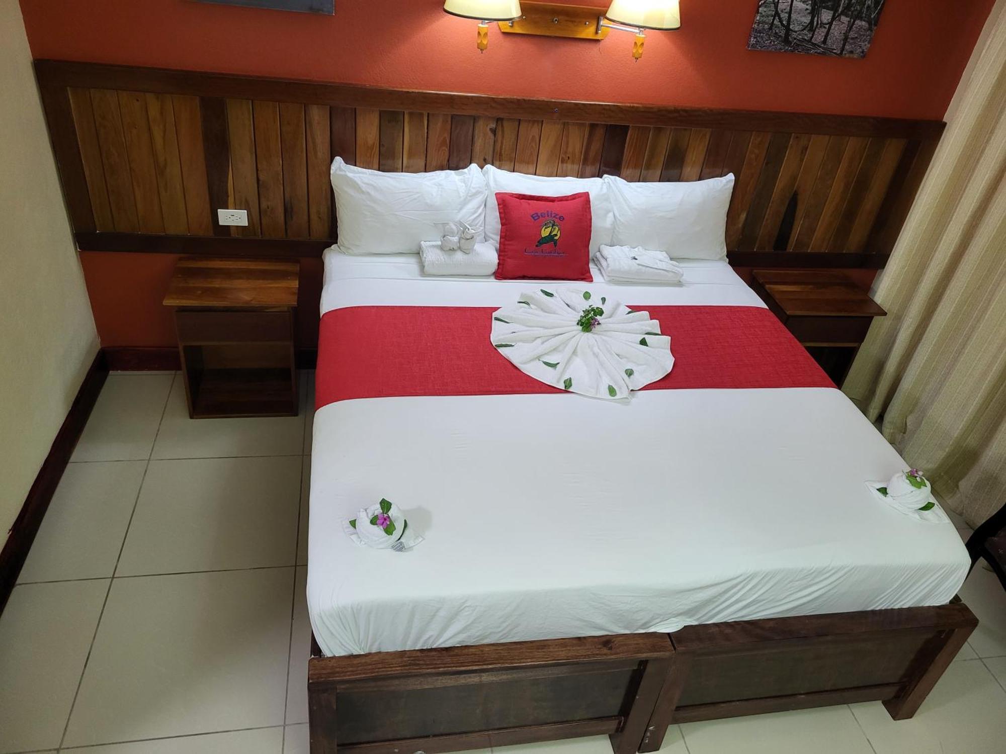 Caye Caulker Plaza Hotel Kültér fotó